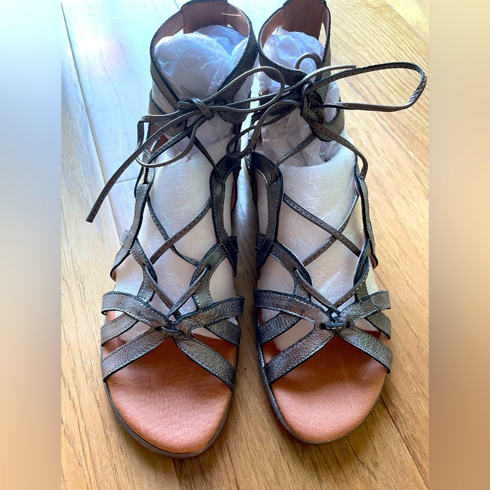 Gentle Souls Break My Heart gladiator sandals
